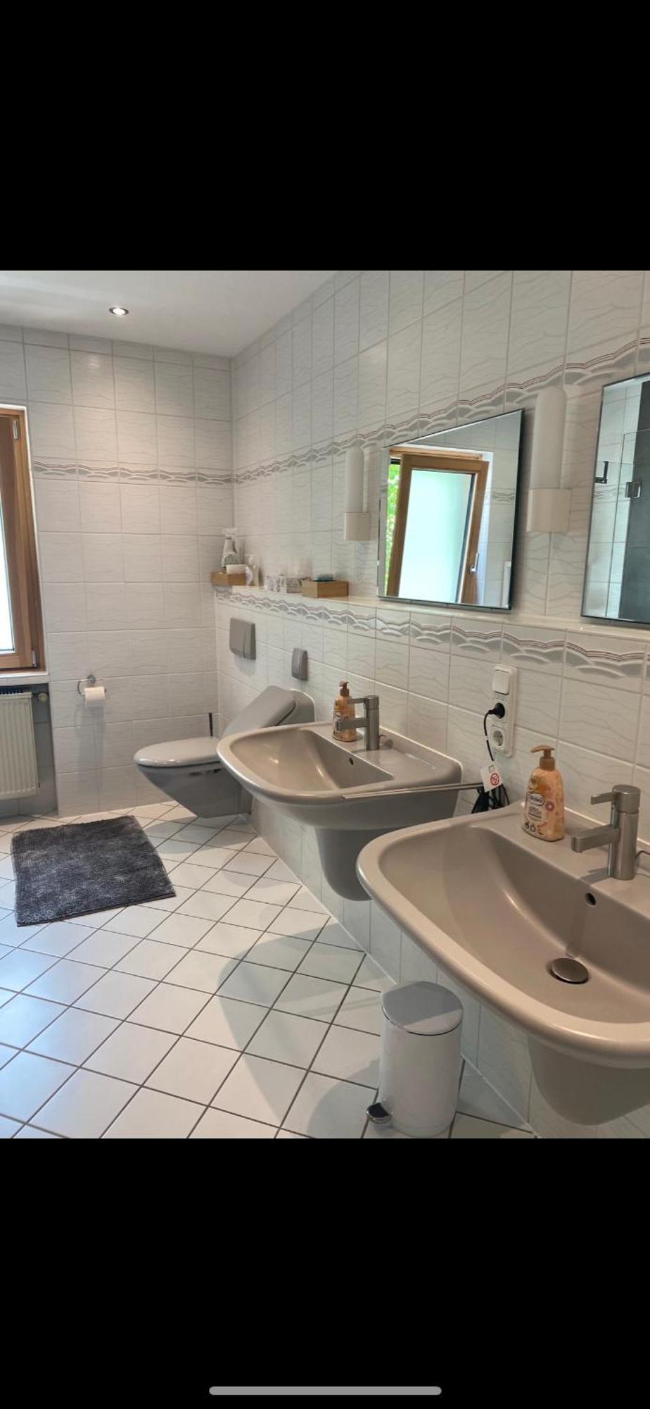 Apartment 43